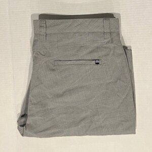 Travis Mathew Men's‎ 38 Polyester Gray Plaid Flat Front Chino Golf Shorts